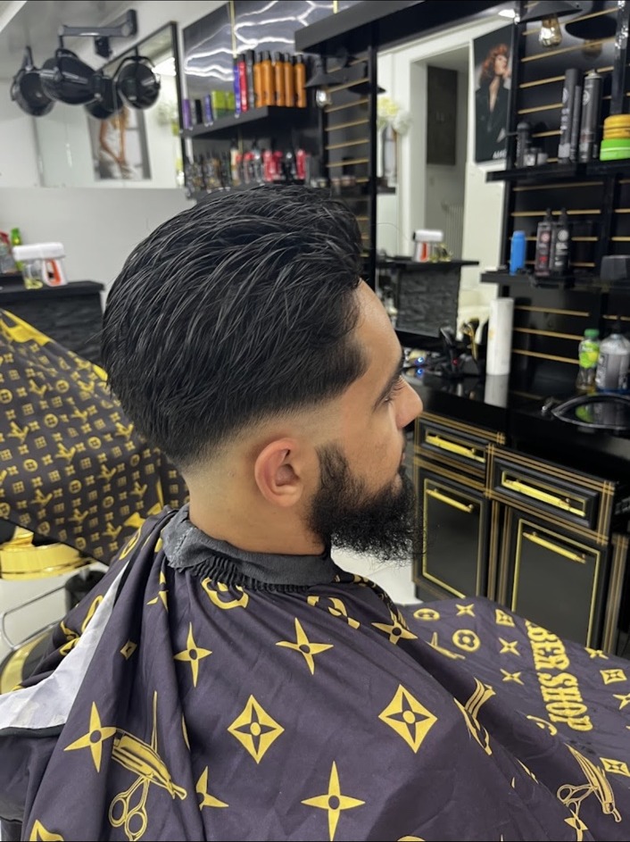 Haarschnitt und Bartstyling bei BAS CUT